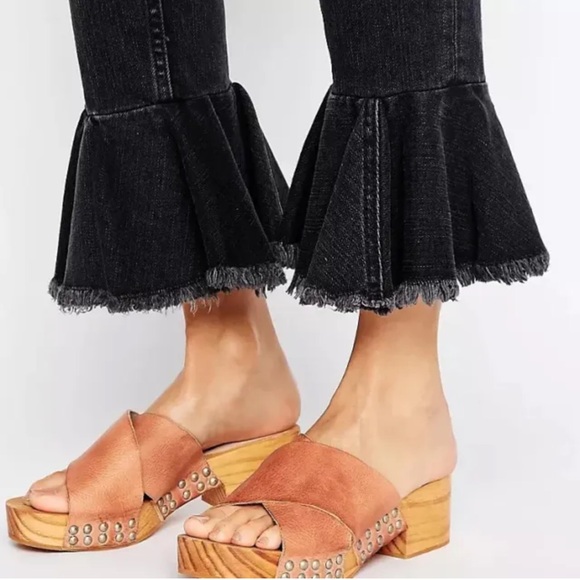 FREE PEOPLE Sonnet Clog in Natural Size 37 - Picture 2 of 11